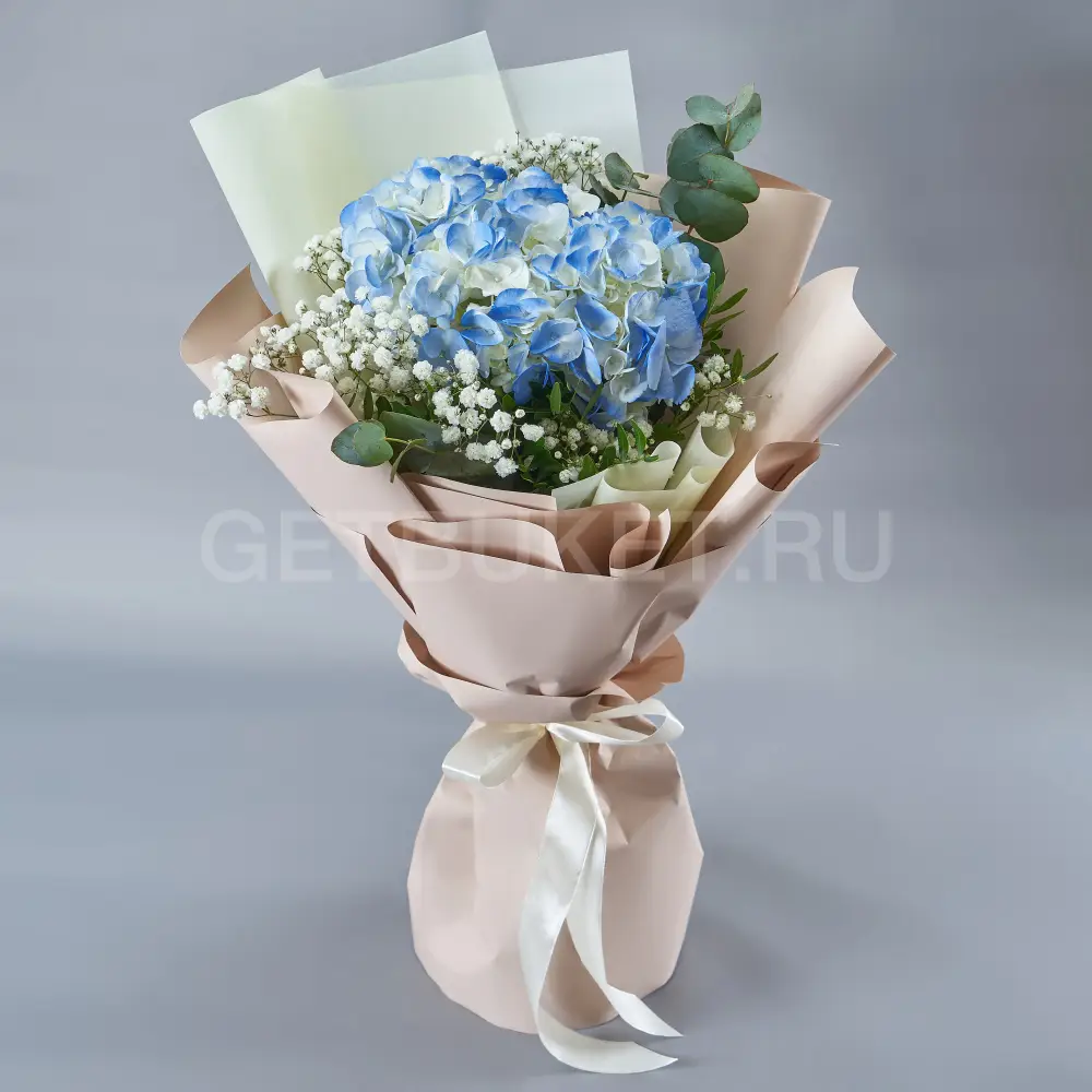 214869 Букет из голубой гортензии с гипсофилой