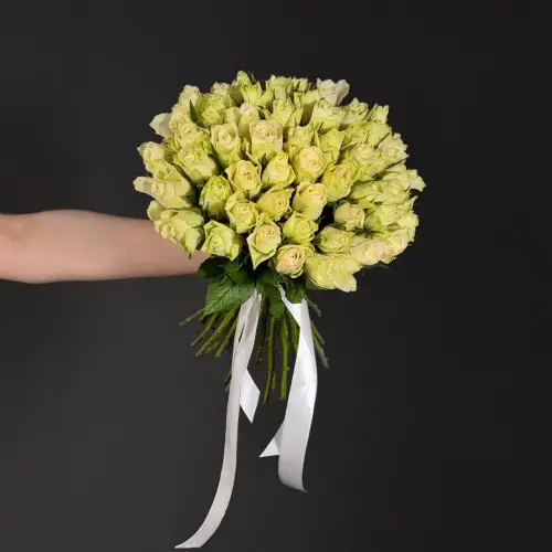 Букет из 51 белой кенийской розы